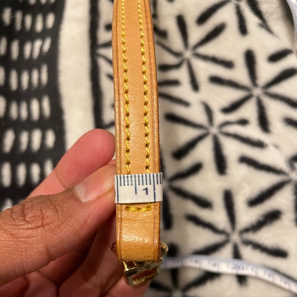Louis vuitton strap - Picture 9 of 10